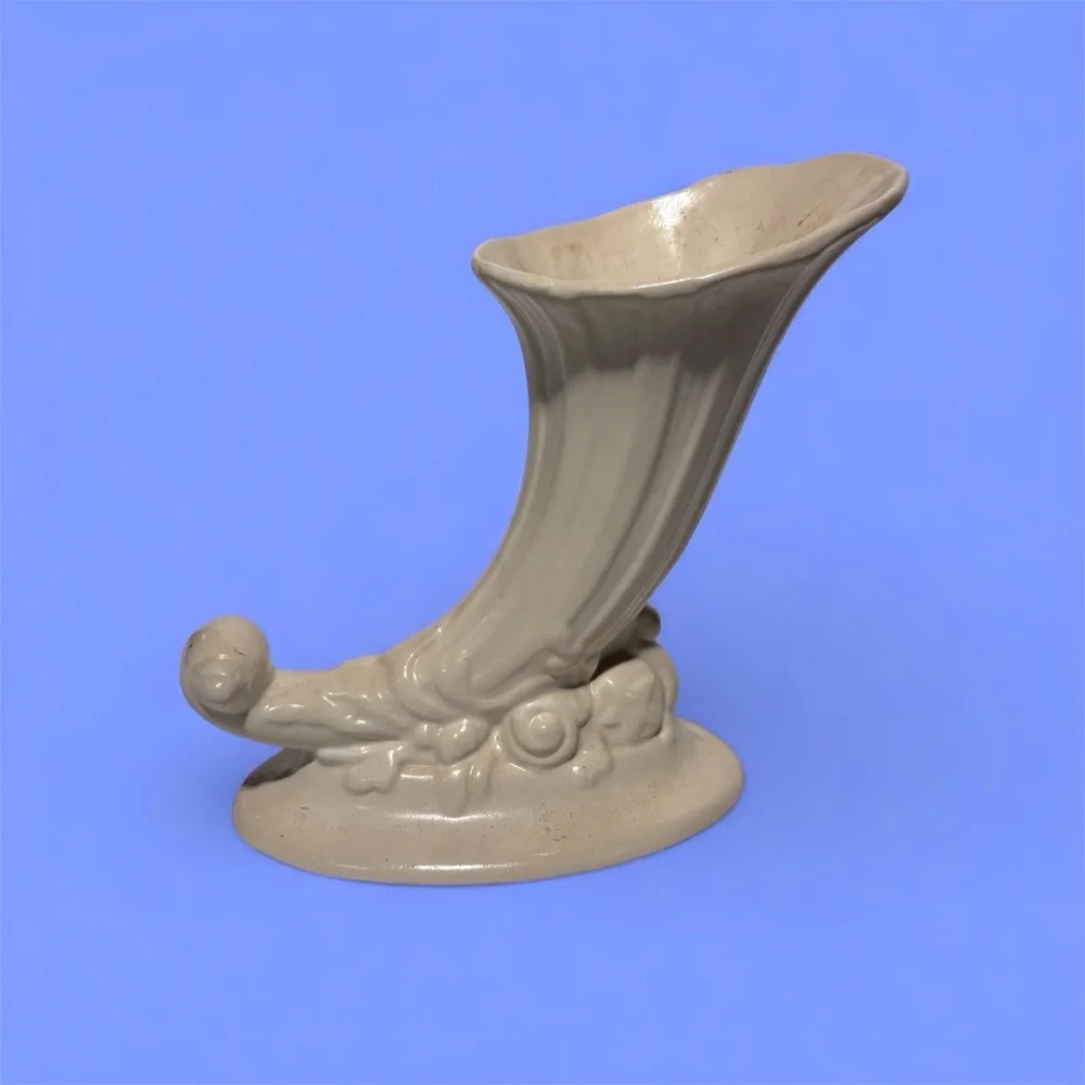 Vintage Red Wing Pottery White Cornucopia Vase #413